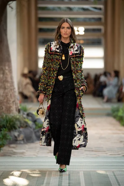Look 26